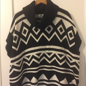 Old navy geometric poncho
